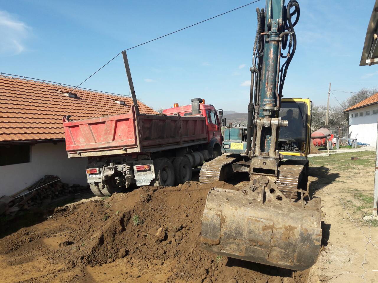 À Novo Brdo, deux chantiers simultanés