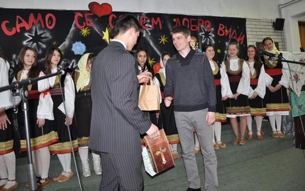 Des petits au grand cœur : en France et en Serbie, les enfants se mobilisent pour les Serbes du Kosovo