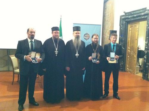 Solidarité Kosovo décorée de la médaille du Roi Stefan Decanski