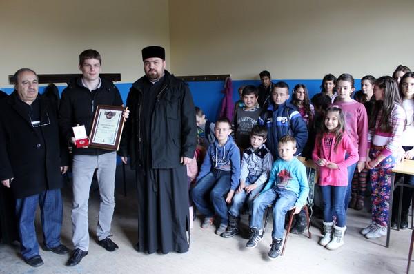 Solidarité Kosovo médaillée à l’honneur par le diocèse de Raška-Prizren