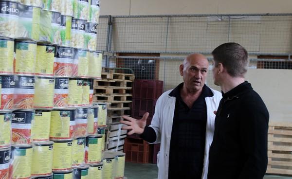 En réaction à la destruction de la coopérative agricole diocésaine par des extrémistes, Solidarité Kosovo convoie 8 tonnes de nourriture
