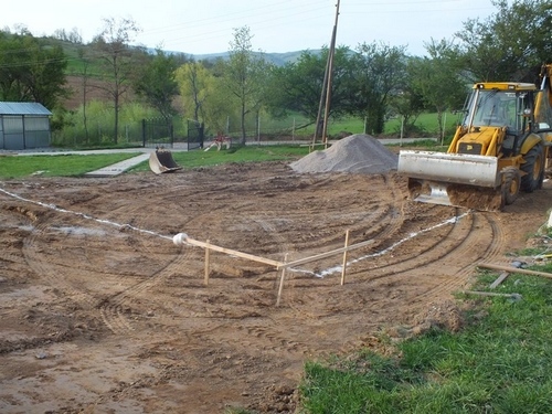 Un nouveau chantier vient de démarrer dans le complexe agricole de Novo Brdo !