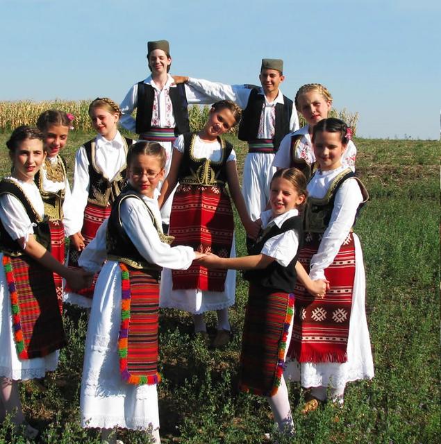 L’identité serbe au Kosovo passe aussi par la danse traditionnelle