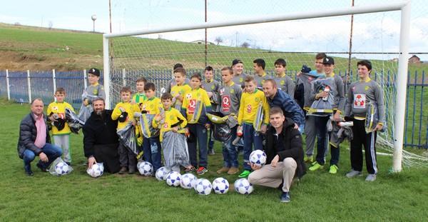 Promotion du sport et de ses valeurs : l’aide au club de foot de Ropotovo