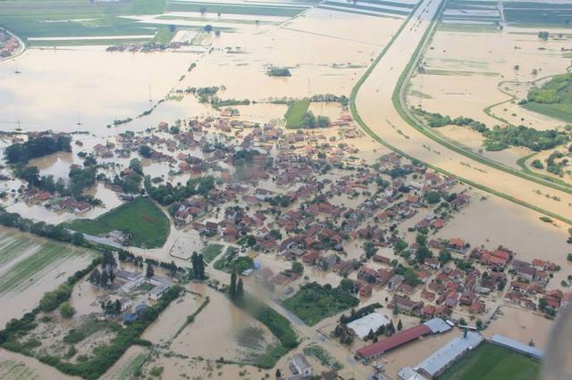 URGENCE SERBIE : SOLIDARITÉ KOSOVO SE MOBILISE POUR LES SINISTRÉS DES INONDATIONS