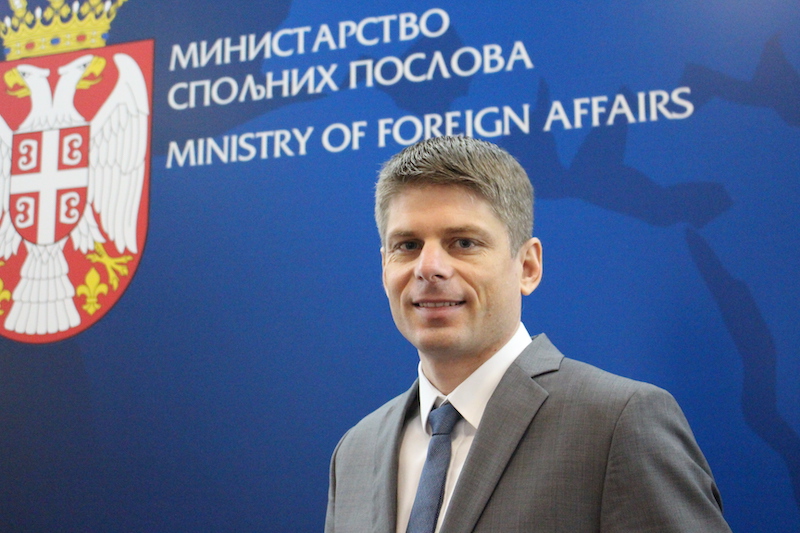 Arnaud Gouillon, Président de Solidarité Kosovo, a été nommé Secrétaire d’État en charge de la Diaspora