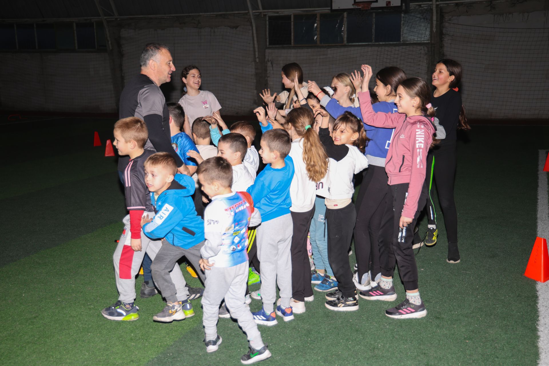 Lire la suite à propos de l’article Grâce à Solidarité Kosovo le club d’athlétisme de Priluzje est une pépinière de champions