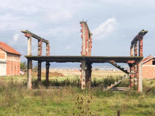 Visite à Babljak, village martyr